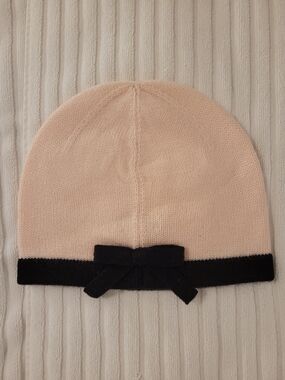 kate spade pink knit beanie with black bow and trim